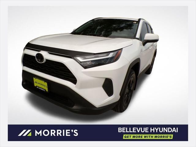 2024 Toyota RAV4 XLE — photo 1 of 13