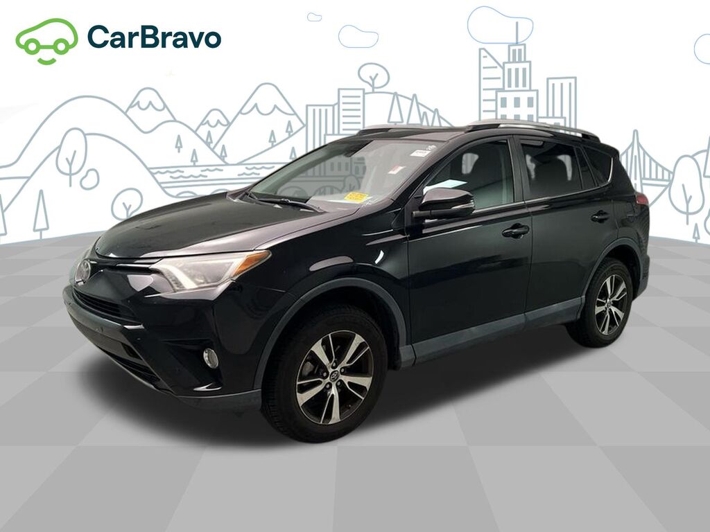 2018 Toyota RAV4 XLE — photo 1 of 7