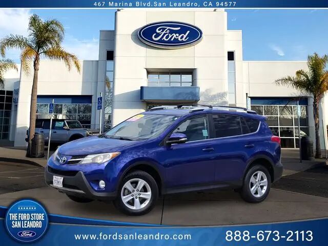 2014 Toyota RAV4 XLE — photo 1 of 47