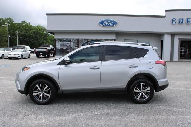 2017 Toyota RAV4 XLE — photo 1 of 26
