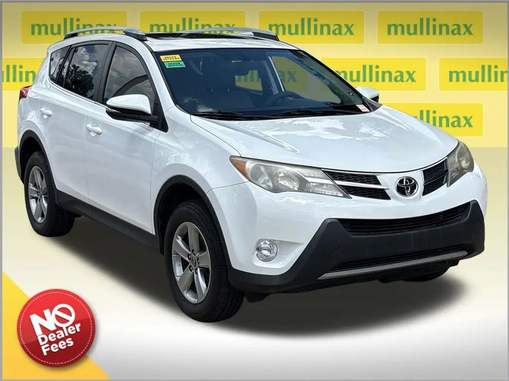 2015 Toyota RAV4 XLE — photo 1 of 42