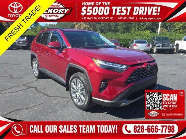 2022 Toyota RAV4 Limited — photo 1 of 13