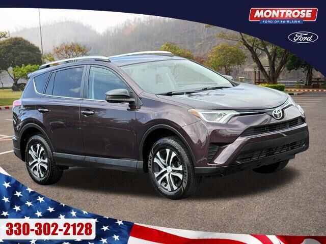 2016 Toyota RAV4 LE — photo 1 of 26