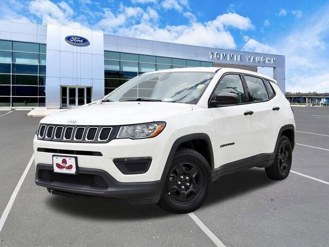 2018 Jeep Compass Sport — photo 1 of 13