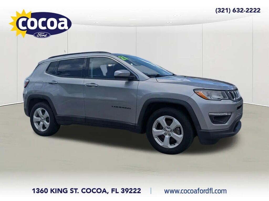2021 Jeep Compass Latitude — photo 1 of 14