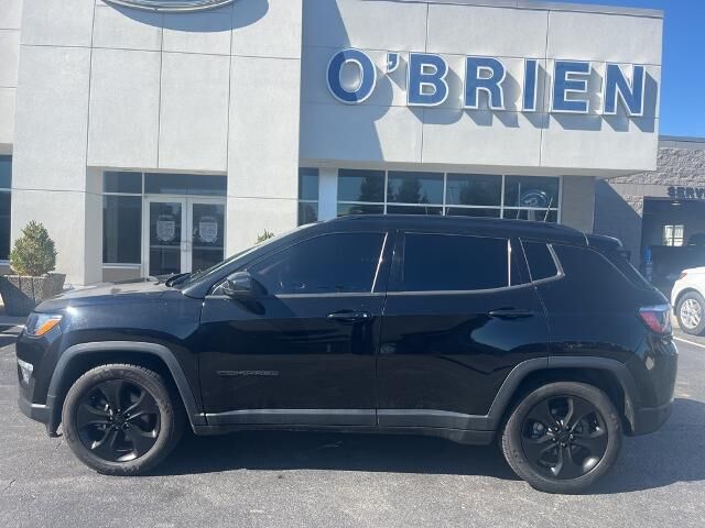 2021 Jeep Compass Latitude — photo 1 of 26