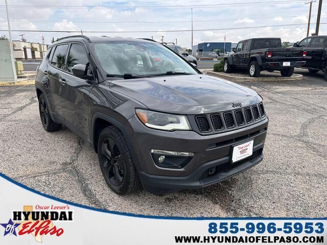 2020 Jeep Compass Altitude — photo 1 of 13