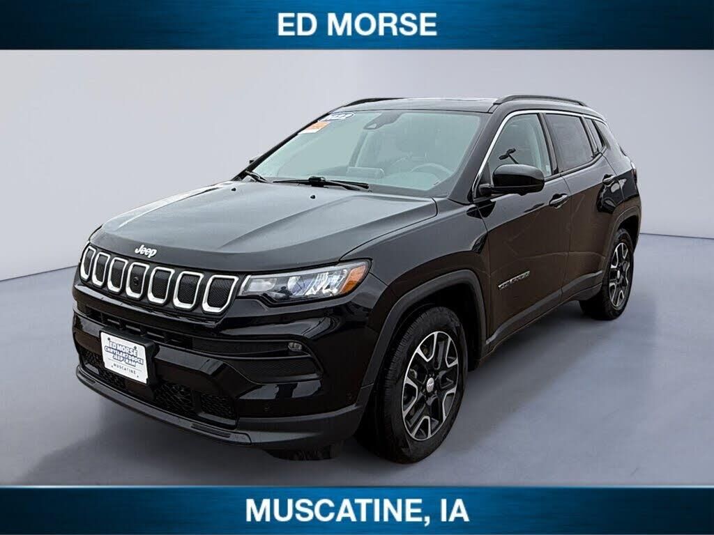 2022 Jeep Compass Latitude — photo 1 of 1