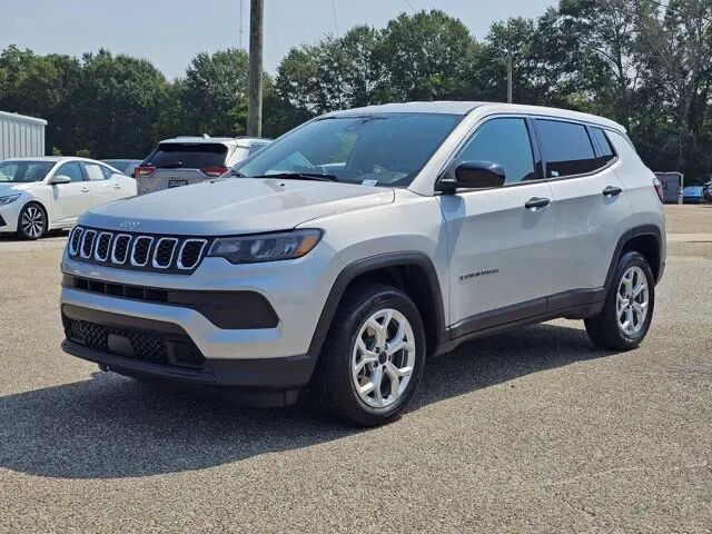 2025 Jeep Compass Sport — photo 1 of 25