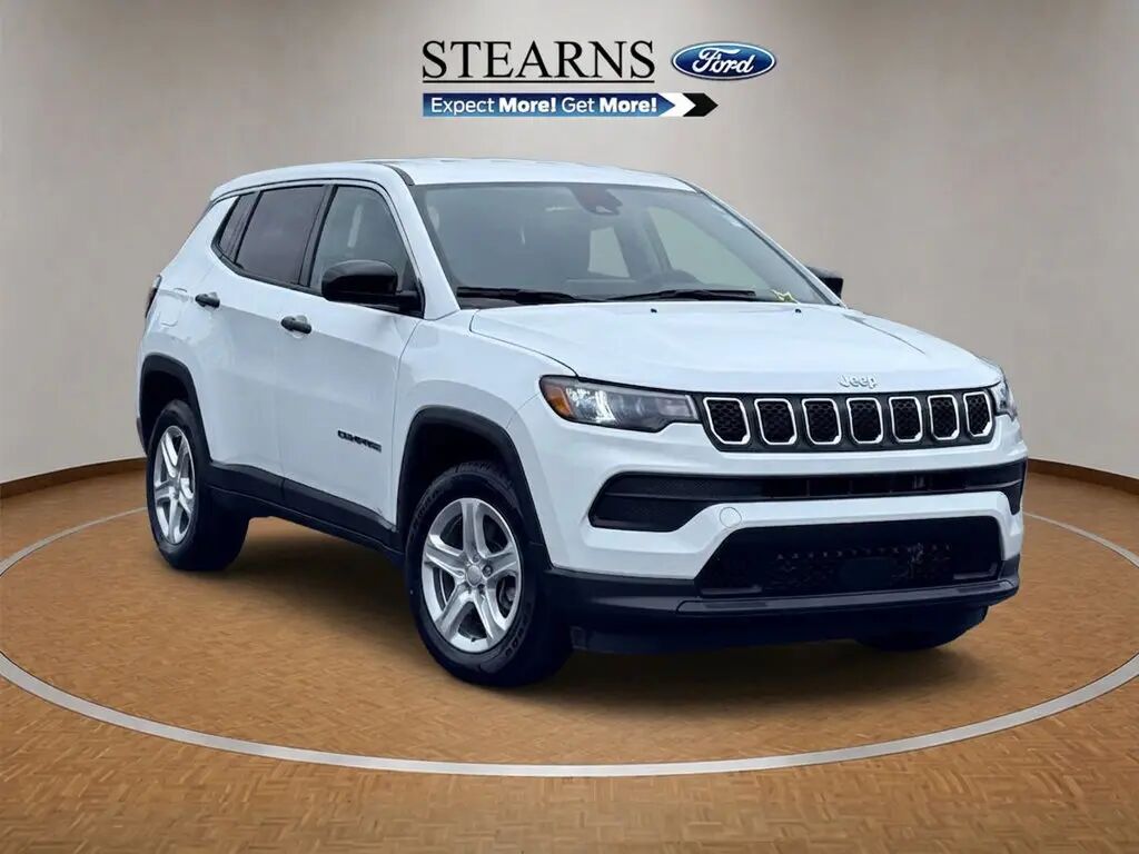 2023 Jeep Compass Sport — photo 1 of 13