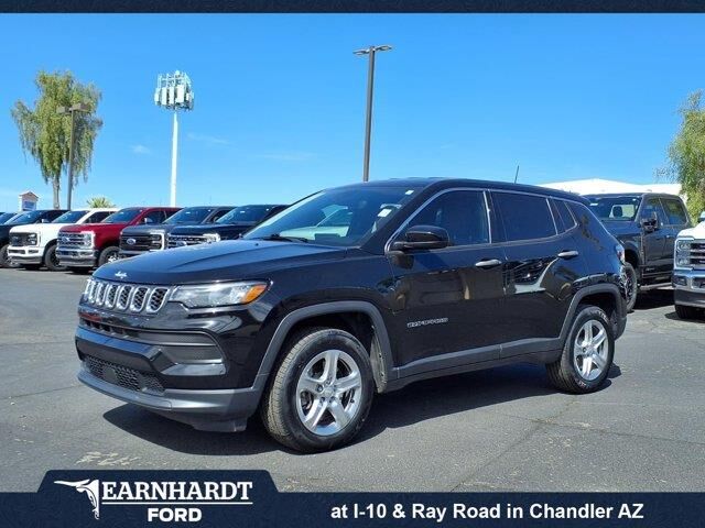 2024 Jeep Compass Sport — photo 1 of 13