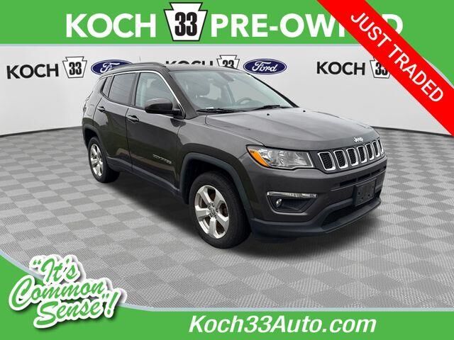 2018 Jeep Compass Latitude — photo 1 of 39