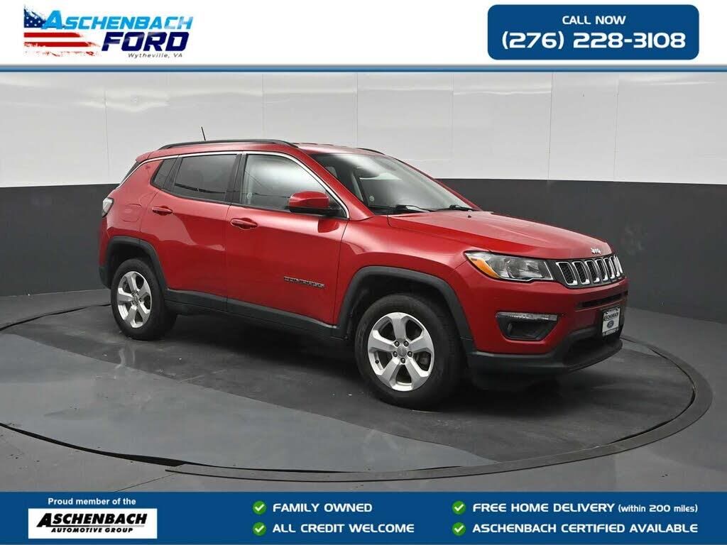 2019 Jeep Compass Latitude — photo 1 of 1