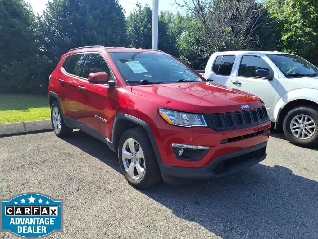 2018 Jeep Compass Latitude — photo 1 of 32