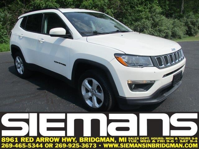 2020 Jeep Compass Latitude — photo 1 of 26