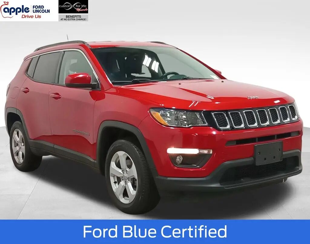 2018 Jeep Compass Latitude — photo 1 of 13