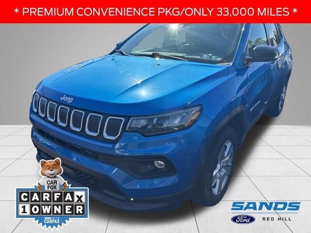 2022 Jeep Compass Latitude — photo 1 of 22