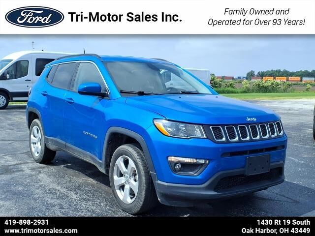 2018 Jeep Compass Latitude — photo 1 of 13
