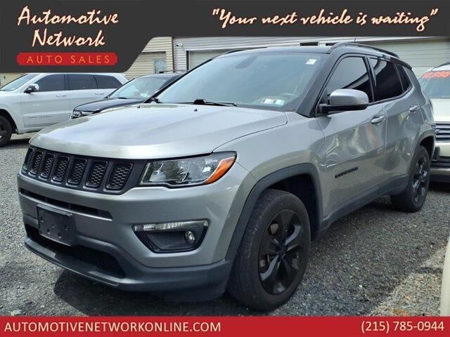 2019 Jeep Compass Latitude — photo 1 of 13