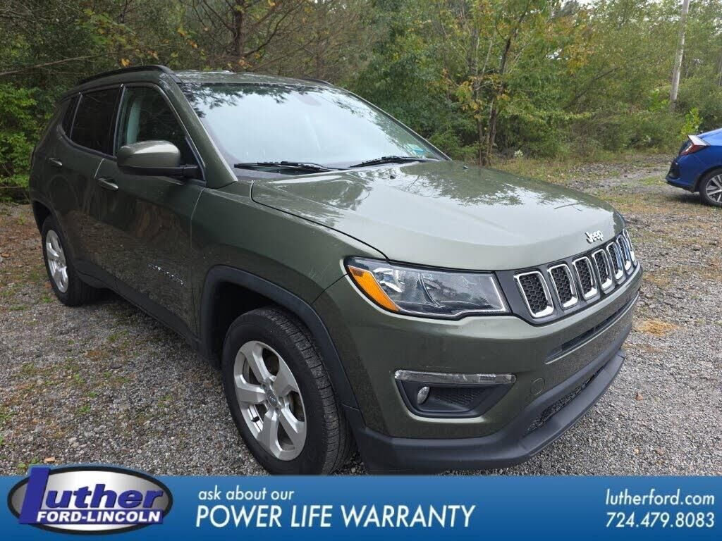 2019 Jeep Compass Latitude — photo 1 of 1