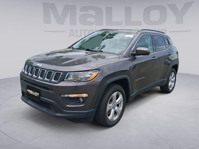 2021 Jeep Compass Latitude — photo 1 of 13