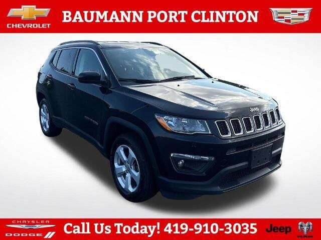 2018 Jeep Compass Latitude — photo 1 of 13