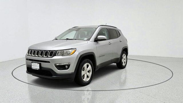 2021 Jeep Compass Latitude — photo 1 of 1