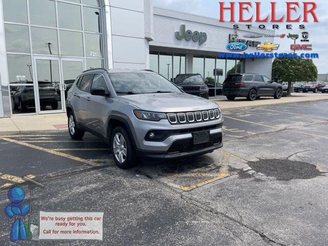 2022 Jeep Compass Latitude — photo 1 of 2