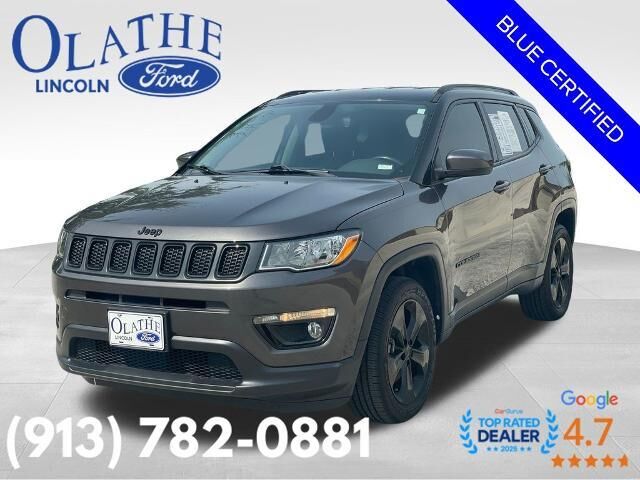 2019 Jeep Compass Latitude — photo 1 of 26