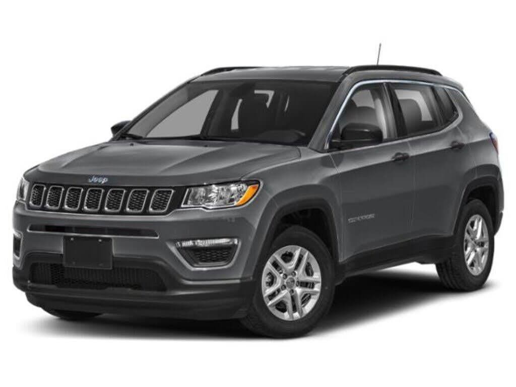 2020 Jeep Compass Latitude — photo 1 of 3