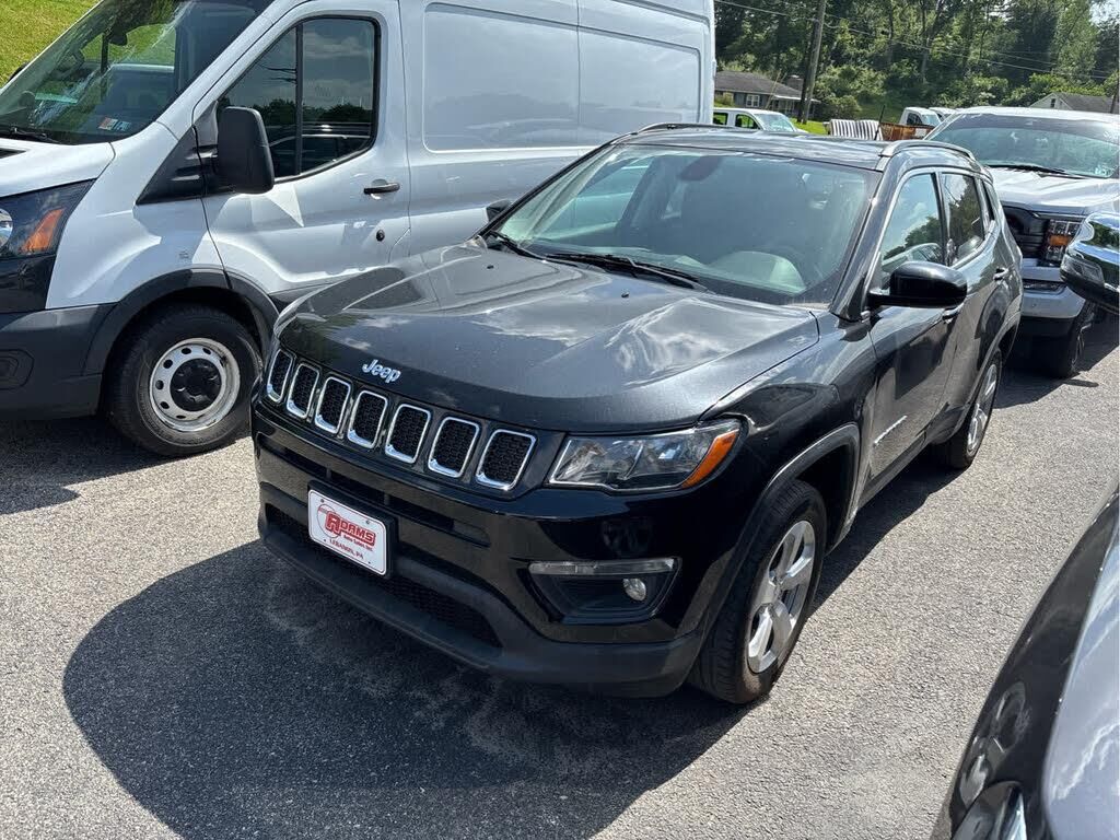 2020 Jeep Compass Latitude — photo 1 of 1