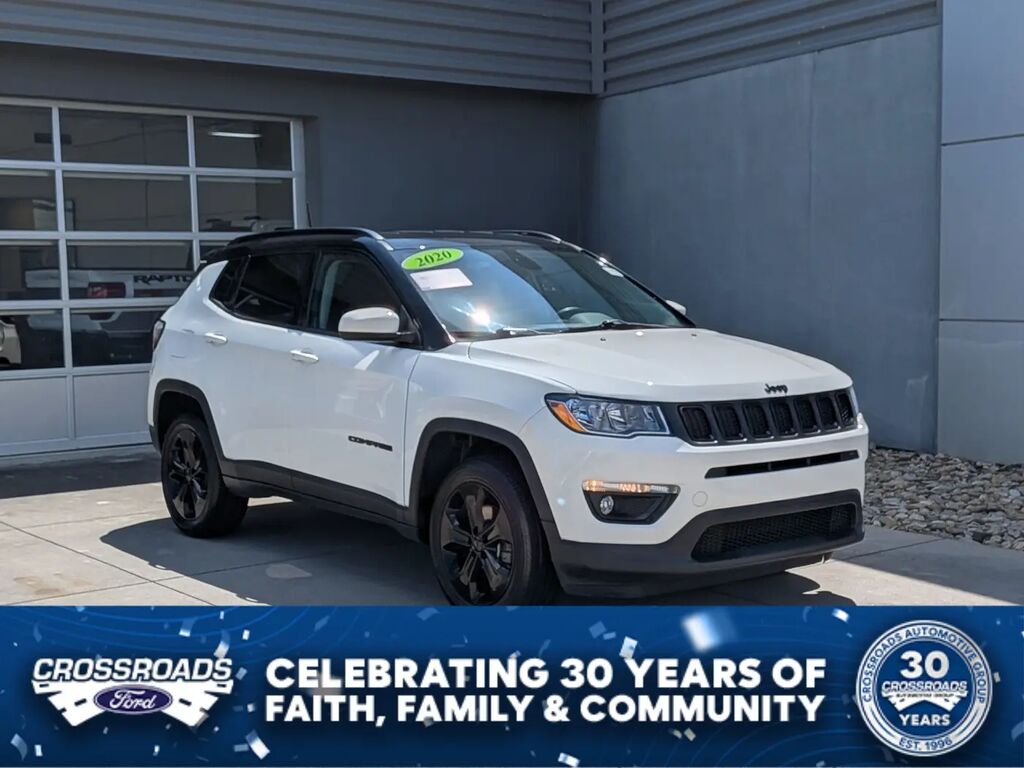 2020 Jeep Compass Latitude — photo 1 of 14