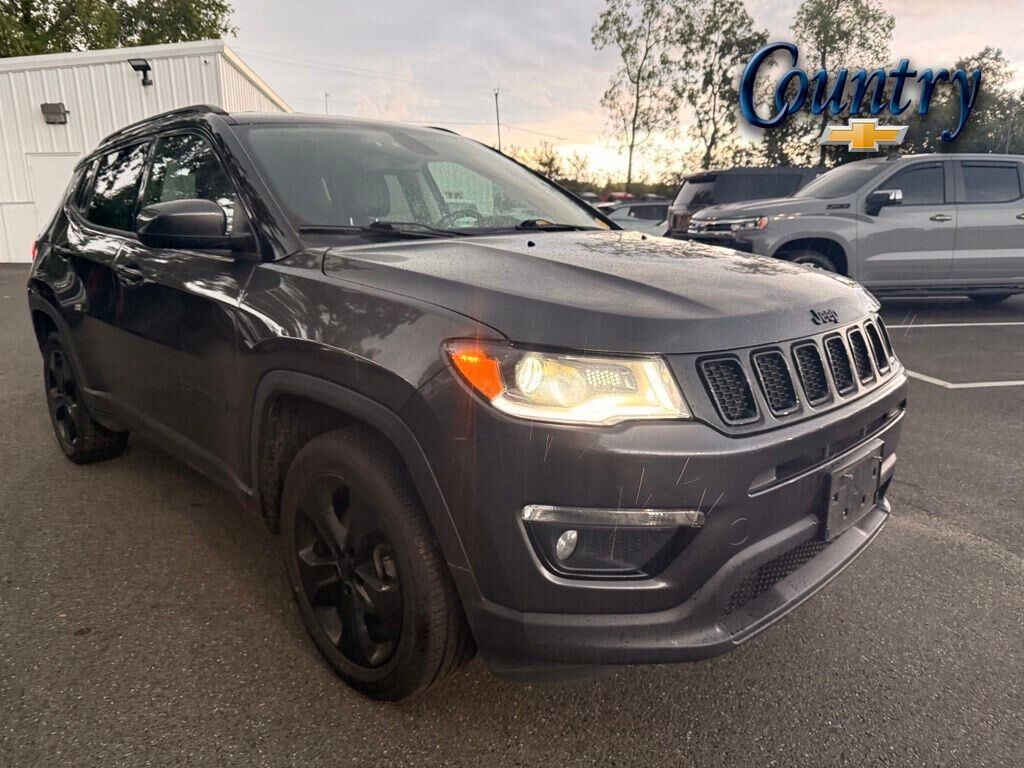 2020 Jeep Compass Latitude — photo 1 of 27