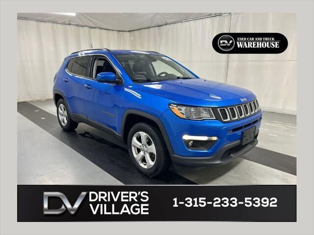 2021 Jeep Compass Latitude — photo 1 of 13
