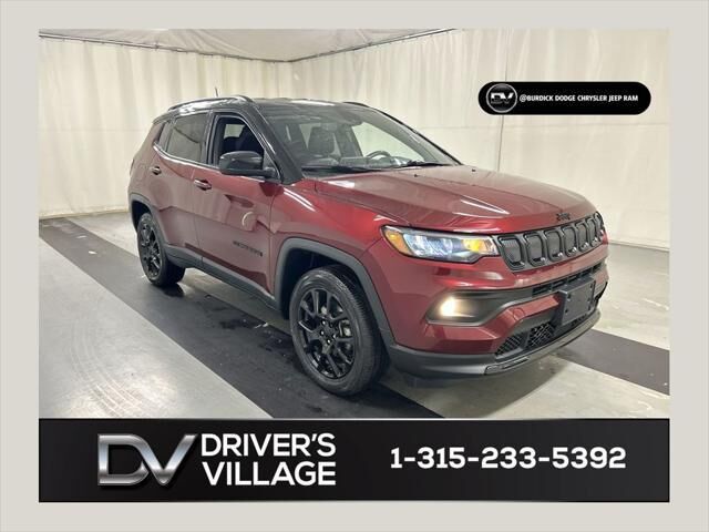 2022 Jeep Compass Altitude — photo 1 of 13