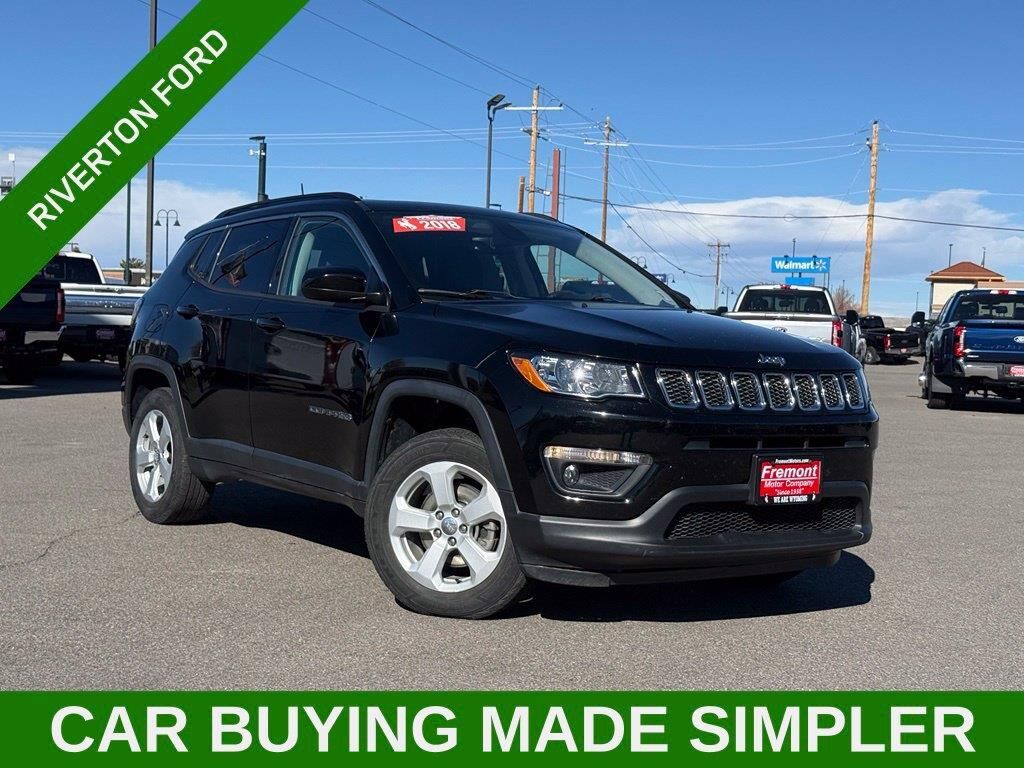 2018 Jeep Compass Latitude — photo 1 of 13