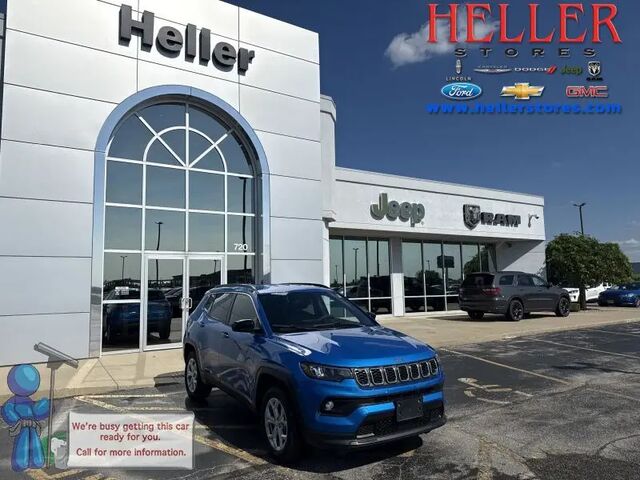 2024 Jeep Compass Latitude — photo 1 of 39