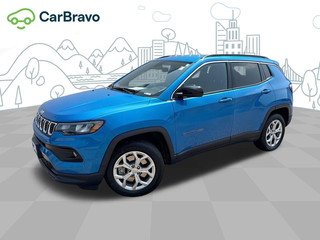 2024 Jeep Compass Latitude 4x4 — photo 1 of 6