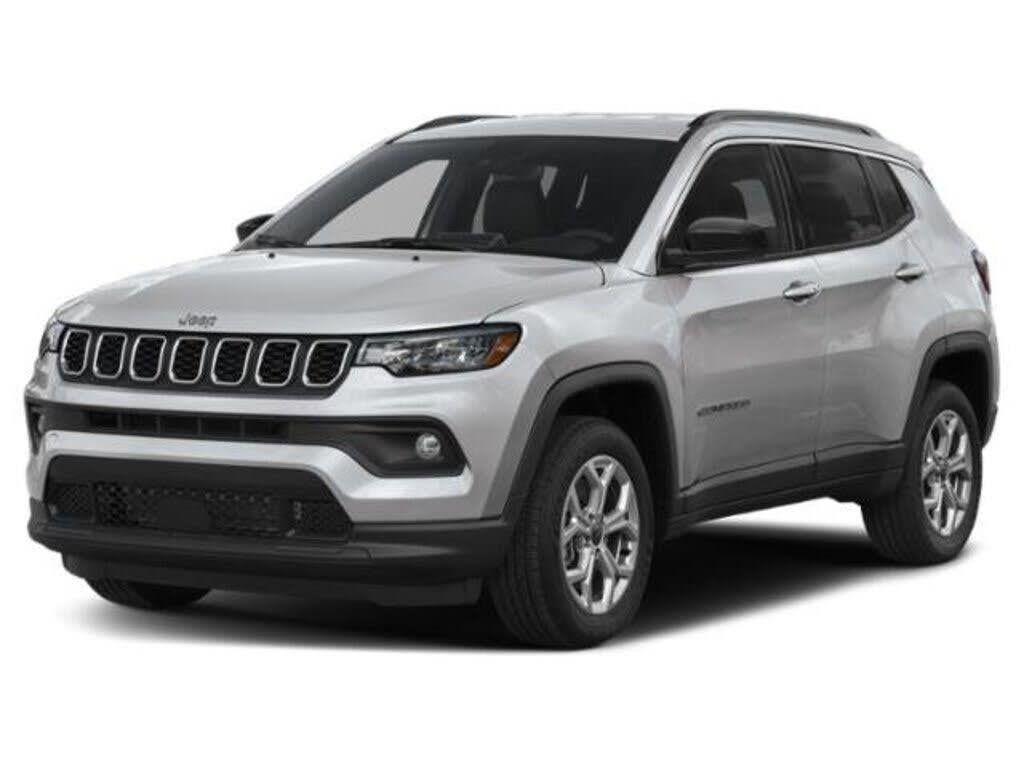 2025 Jeep Compass Latitude — photo 1 of 14