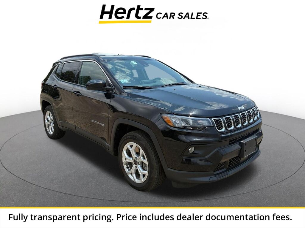 2025 Jeep Compass Latitude — photo 1 of 13