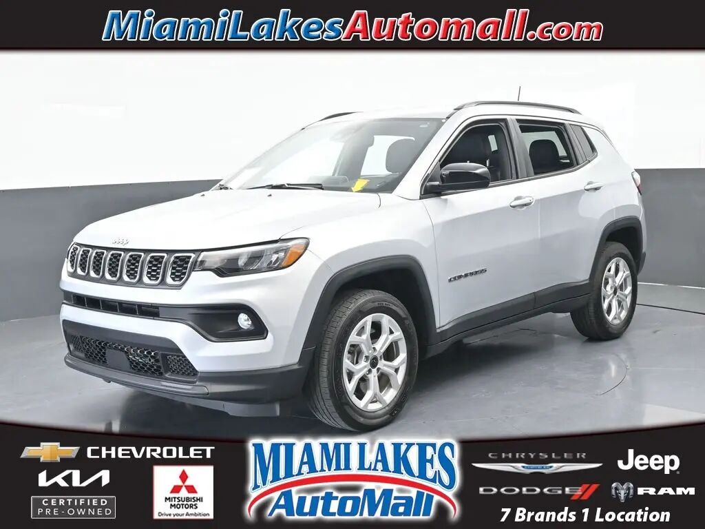 2025 Jeep Compass Latitude — photo 1 of 13