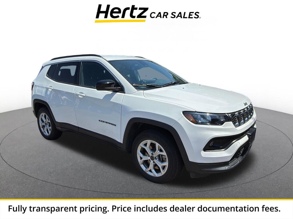 2025 Jeep Compass Latitude — photo 1 of 13