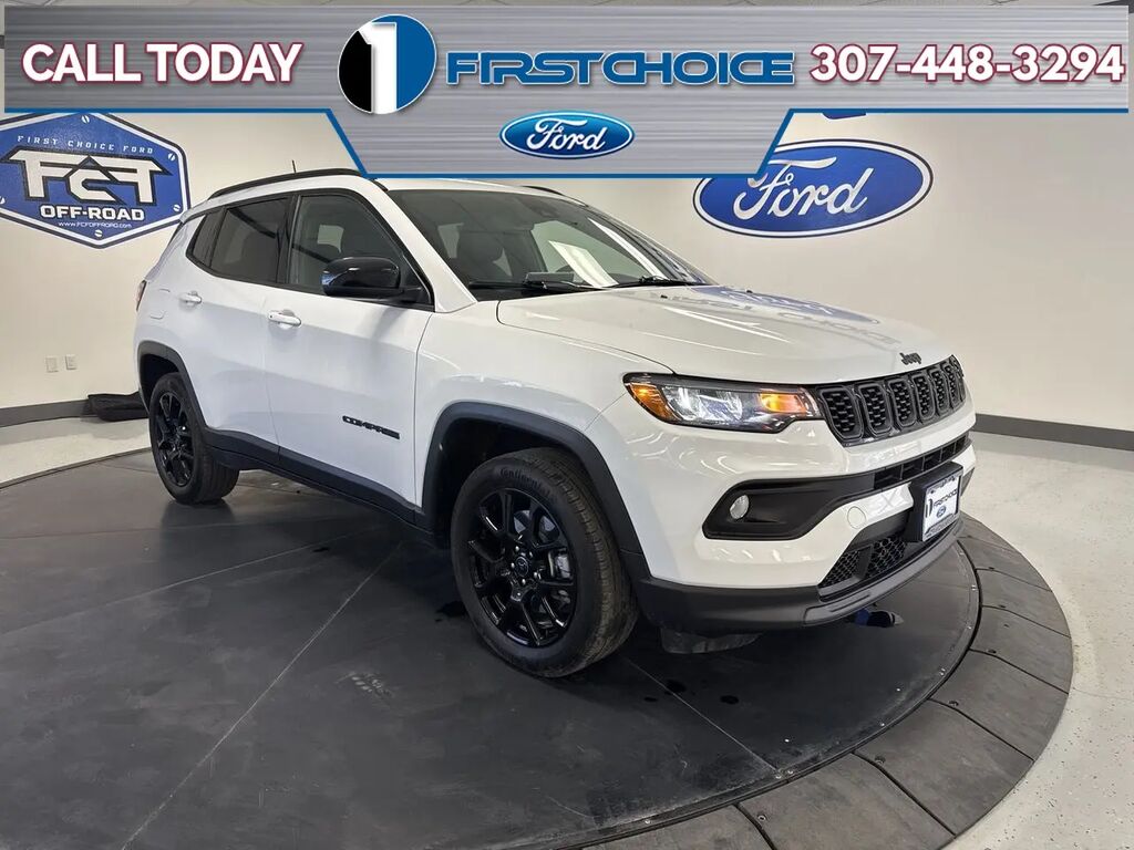 2026 Jeep Compass Latitude — photo 1 of 13