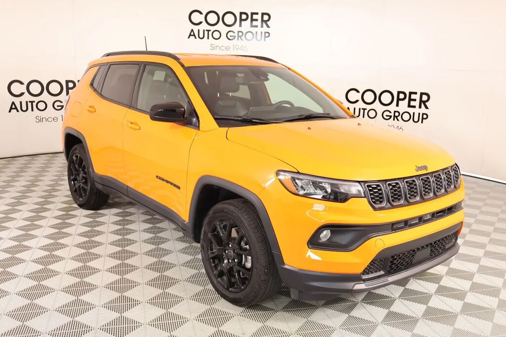 2026 Jeep Compass Latitude — photo 1 of 26
