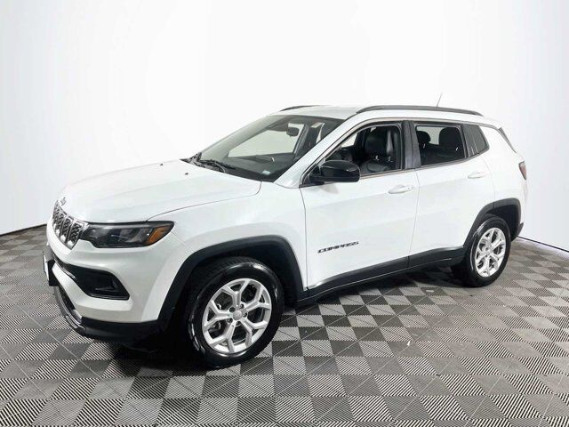2024 Jeep Compass Latitude — photo 1 of 1