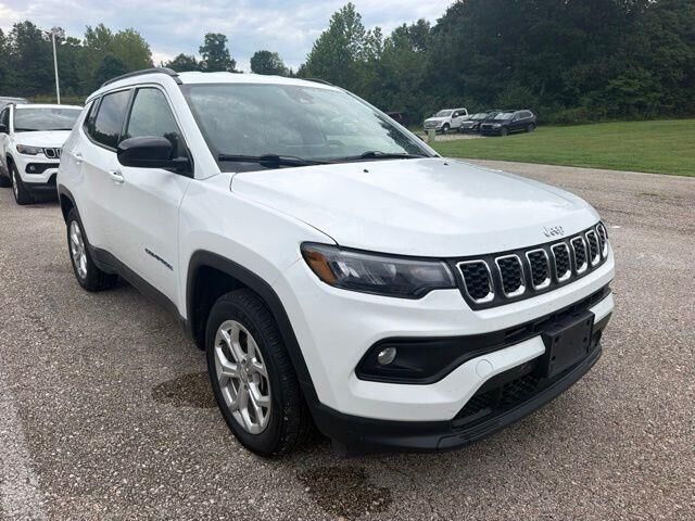 2024 Jeep Compass Latitude — photo 1 of 22