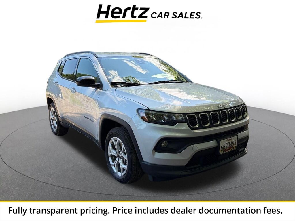 2025 Jeep Compass Latitude — photo 1 of 13