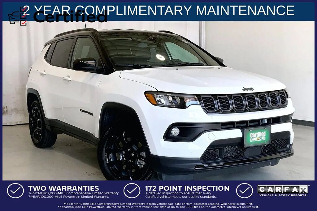 2024 Jeep Compass Latitude — photo 1 of 13