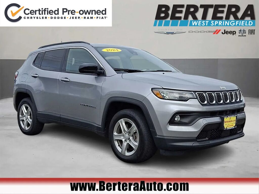 2024 Jeep Compass Latitude — photo 1 of 13