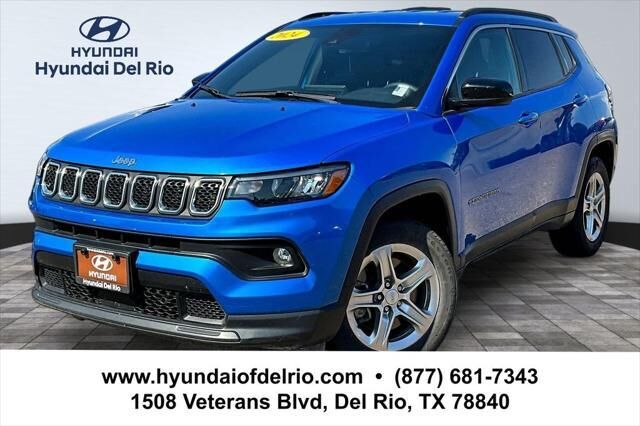 2024 Jeep Compass Latitude — photo 1 of 13